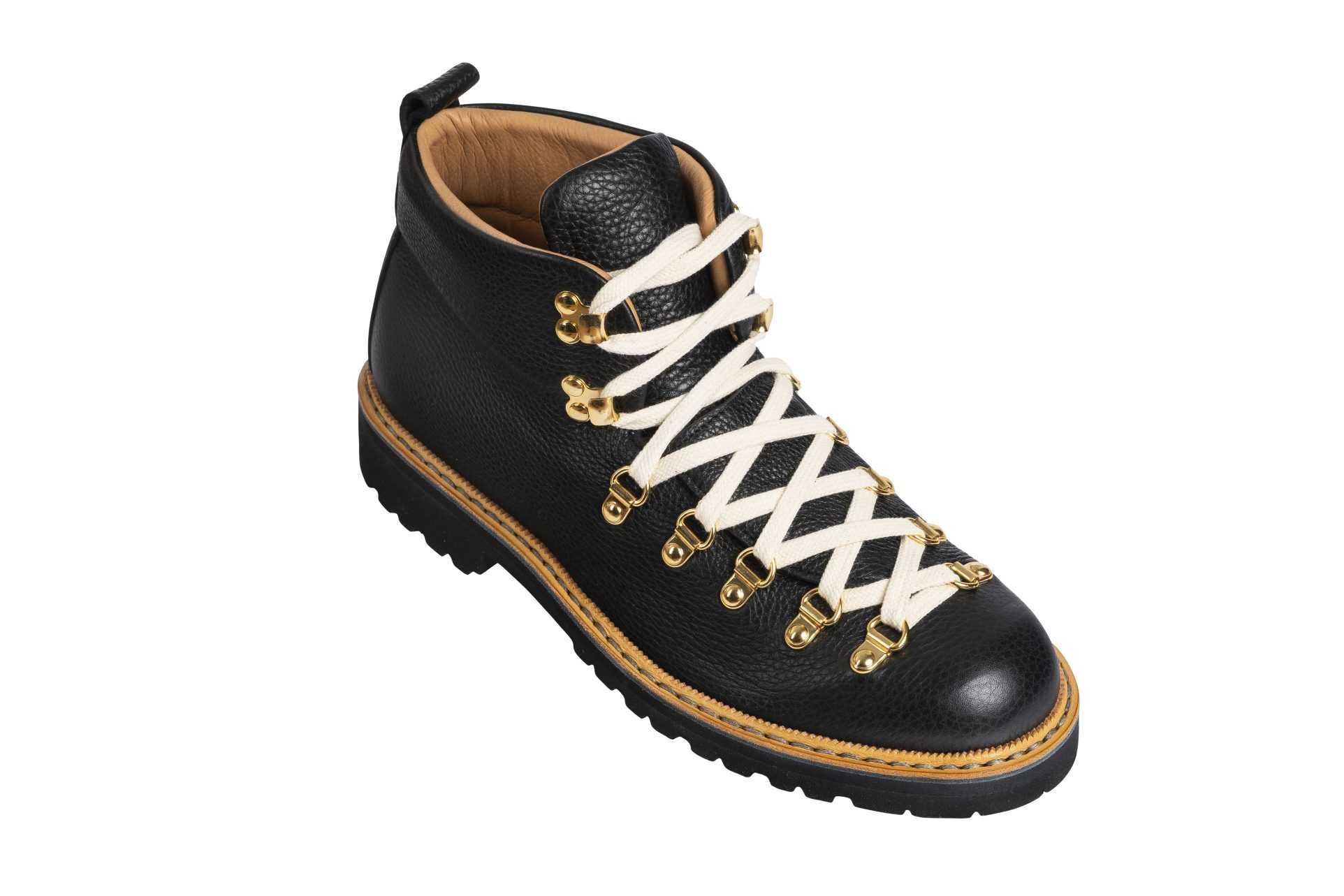 Fracap juodi odiniai auliniai