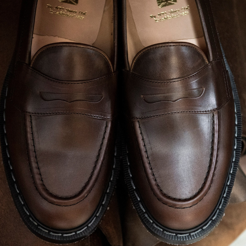 SOLOVAIR Gaucho Crazy Horse Penny Loafer