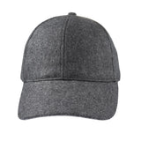 Pilka vilnos kepurė