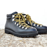 Magnifico M127 Black